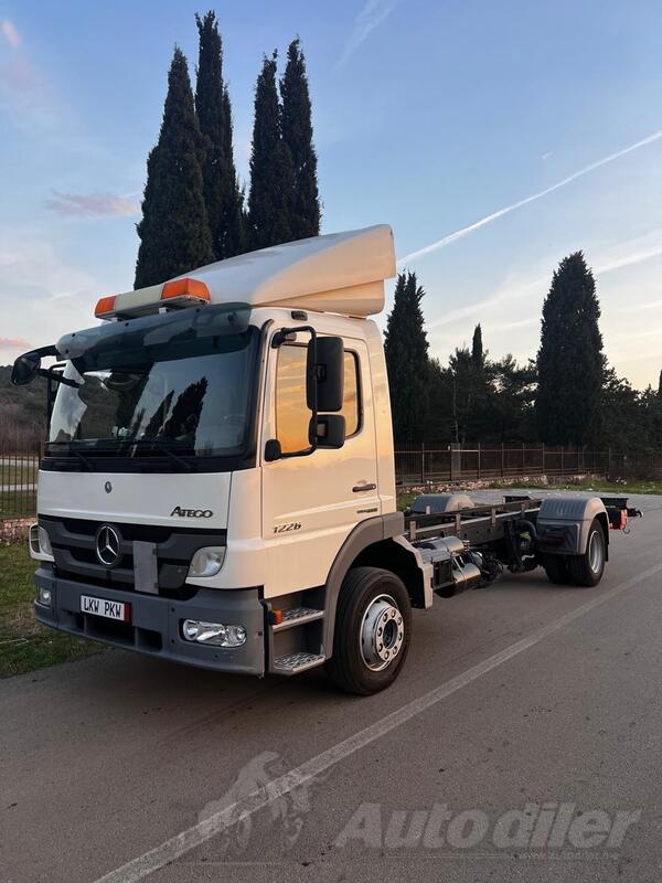 Mercedes Benz - ATEGO 1226