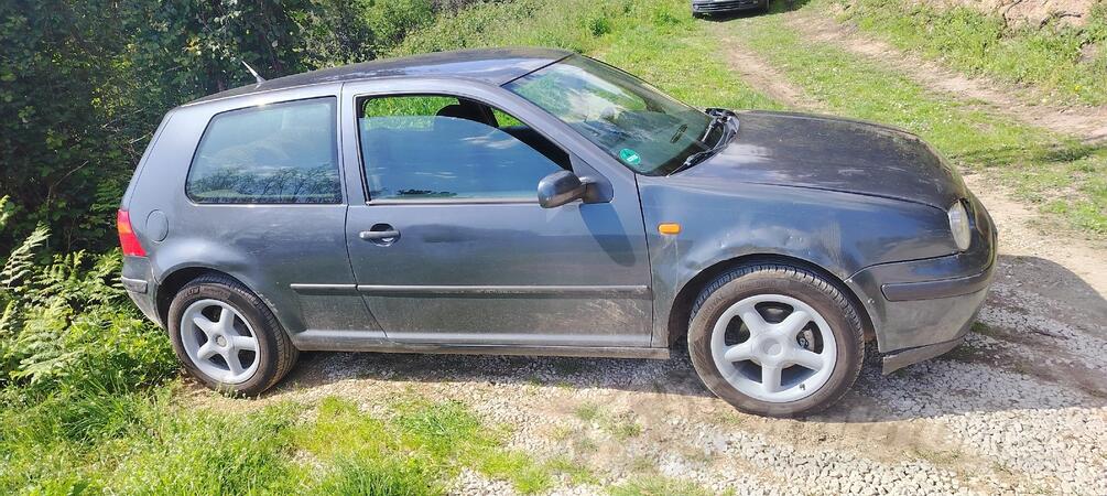 Volkswagen - Golf 4 - 1.9 SDI