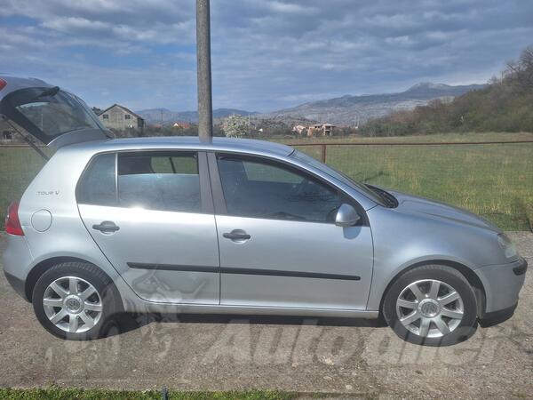Volkswagen - Golf 5 - 19.tdi