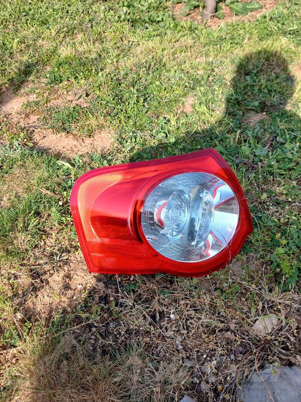 Lijevo stop svjetlo za Volkswagen - Passat    - 2010