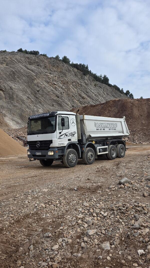 Mercedes Benz - Wctros 4144