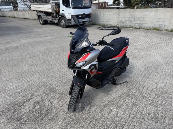 Aprilia - SR GT 125 SPORT