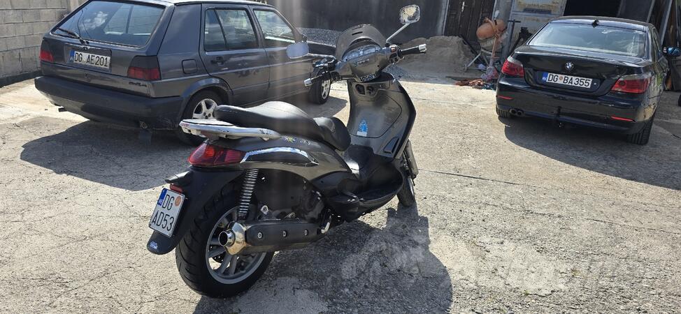 Piaggio - beverli 500