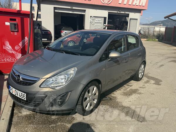 Opel - Corsa - 1.2 enjoy