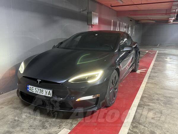 Tesla - Model S - Dual Motor, Long Range