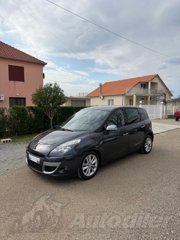 Renault - Scenic - 1.5 HDI AUTOMATIK EXKLUZIV