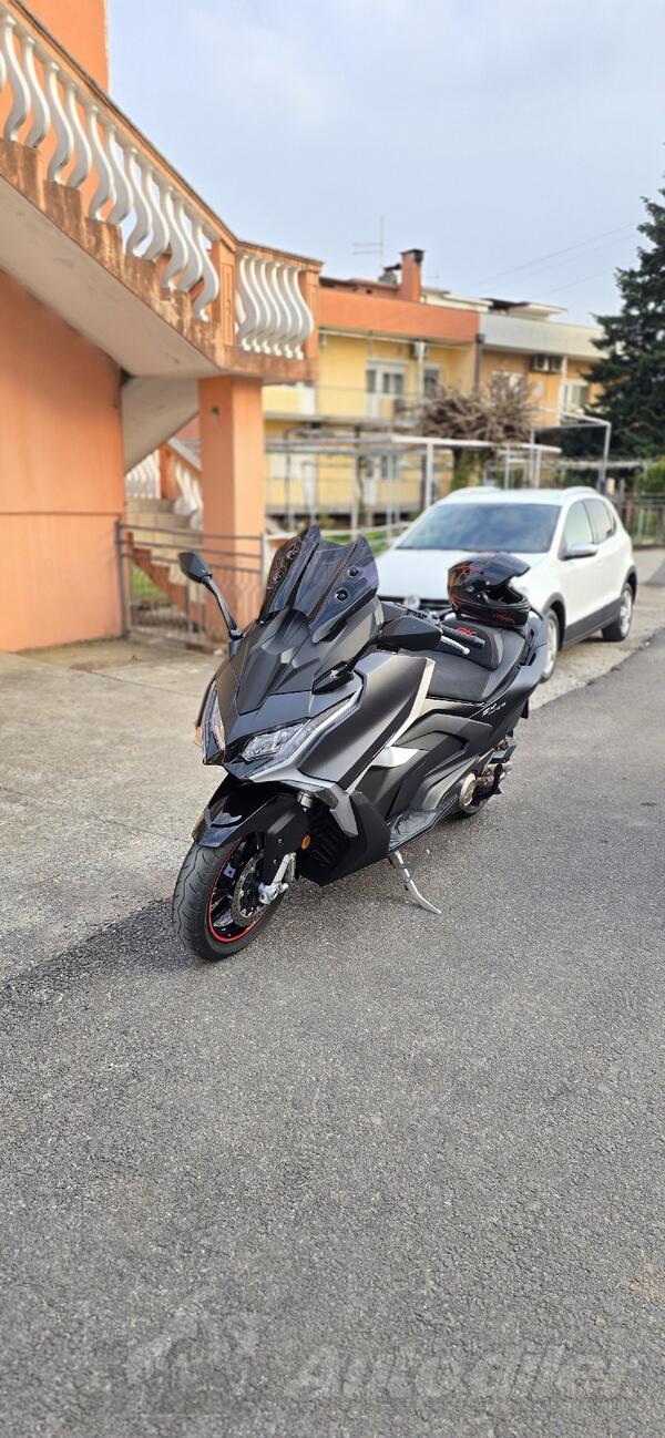 Kymco - AK 575 PREMIUM