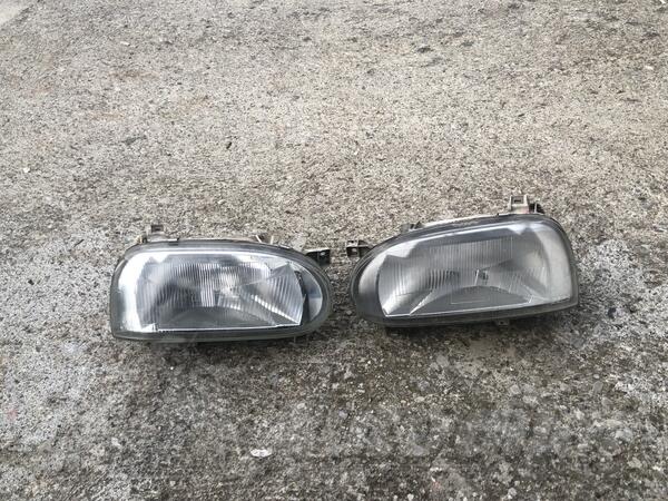 Оба фара za Volkswagen - Golf 3    - 1993