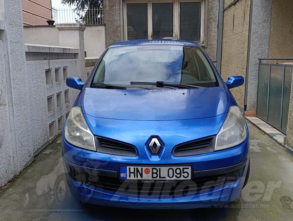 Renault - Clio - 1.5 DCI