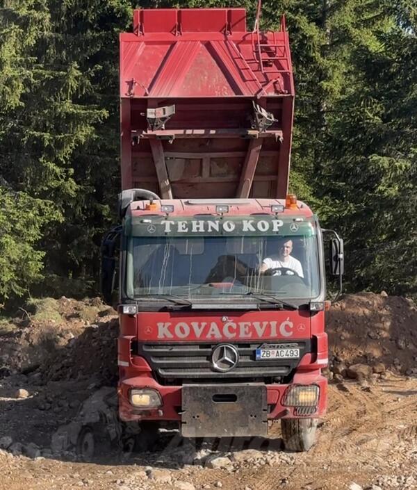 Mercedes Benz - 26-46