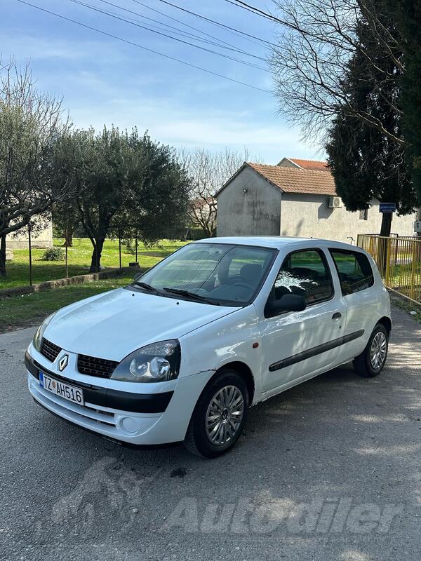 Renault - Clio - 1.5 dci