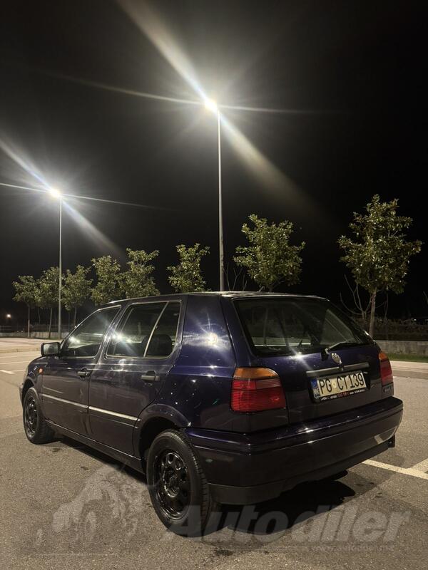Volkswagen - Golf 3 - 1.4