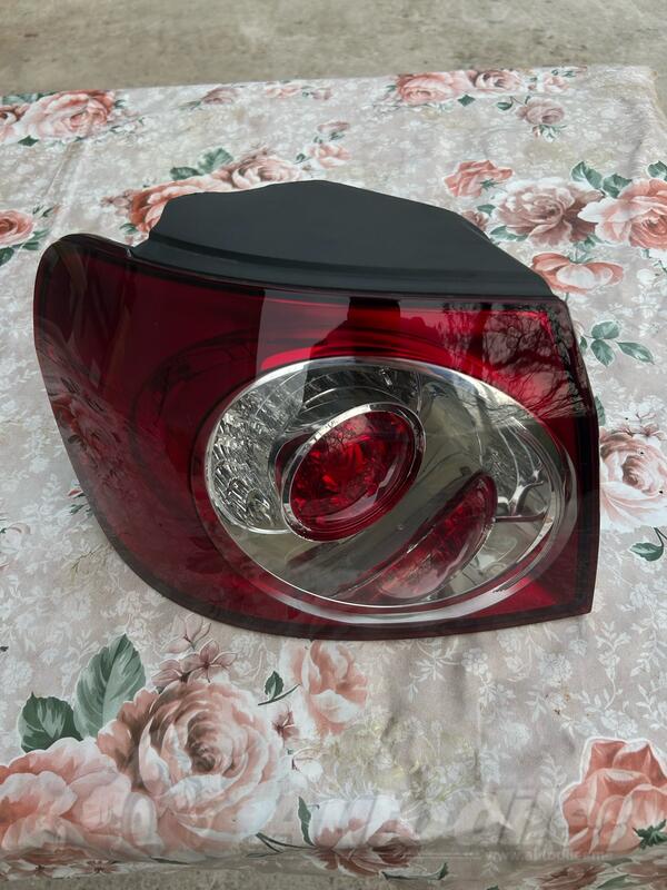 Lijevo stop svjetlo za Volkswagen - Golf Plus    - 2009-2014