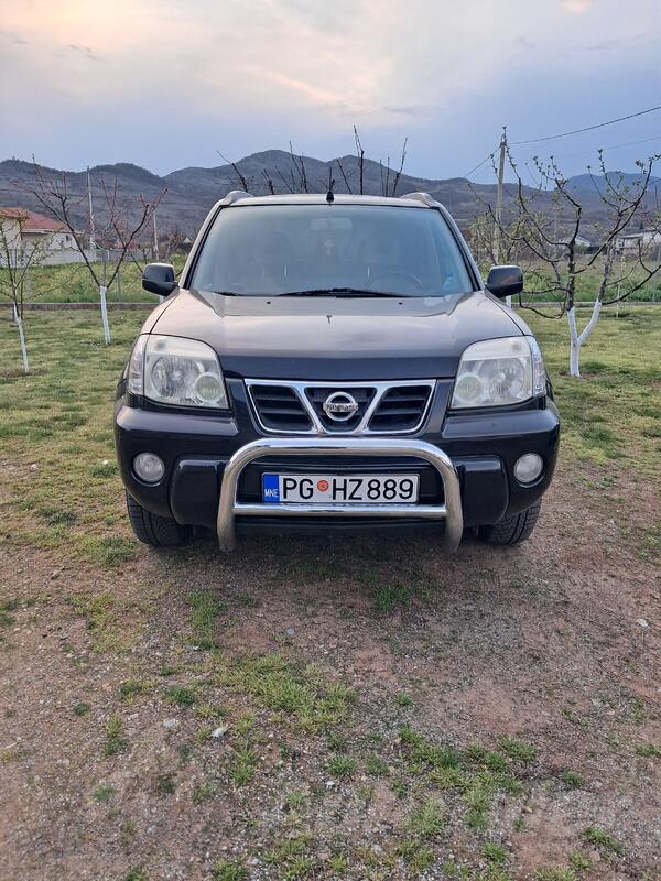 Nissan - X-Trail - 2.2