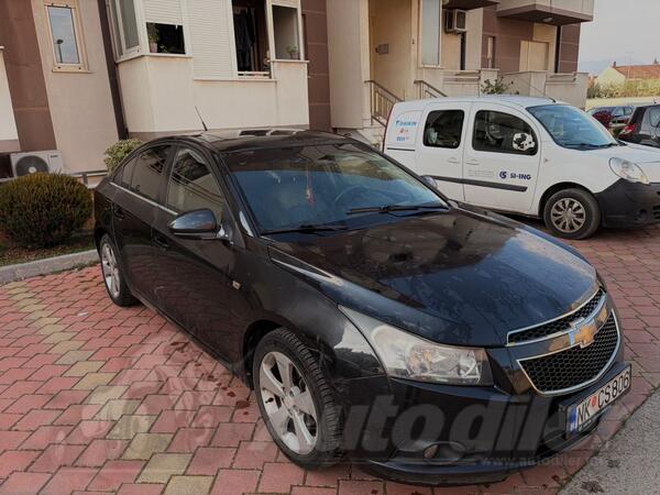 Chevrolet - Cruze - 1.6 Benzin+plin