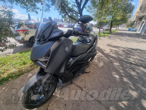 Yamaha - X-MAX 300