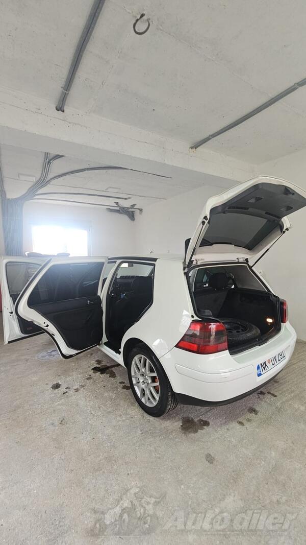 Volkswagen - Golf 4 - 1.6