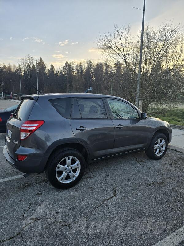 Toyota - RAV 4 - 2000