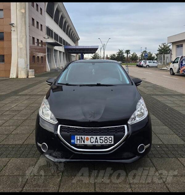 Peugeot - 208 - 1.4 hdi