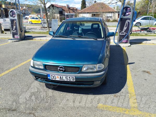 Opel - Astra - 1.4
