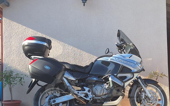 Honda - VARADERO SD02, 1000cm3