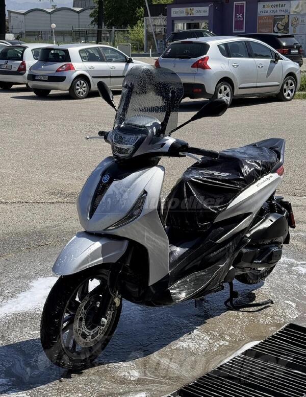 Piaggio - Piaggio Bevrly 300  sport
