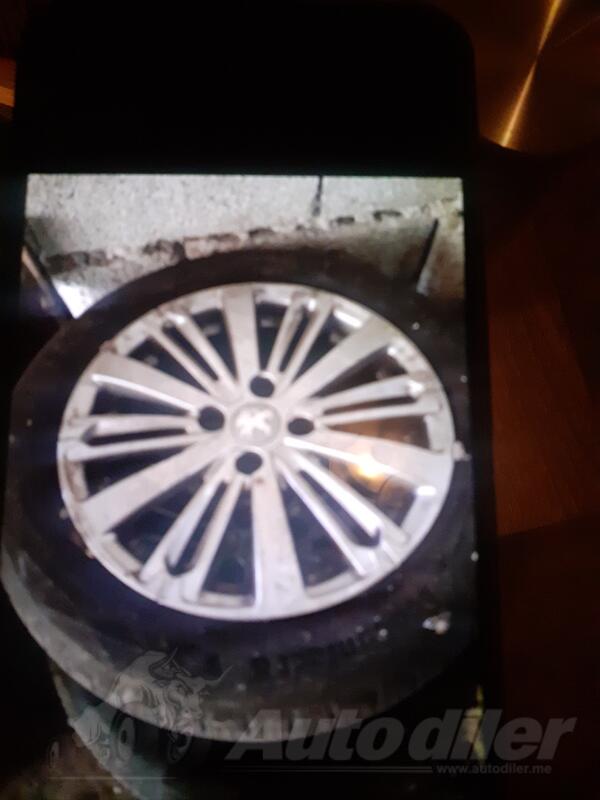 Fabričke felne i continetal gume