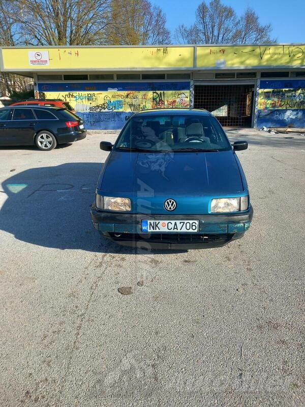 Volkswagen - Passat - 1.8