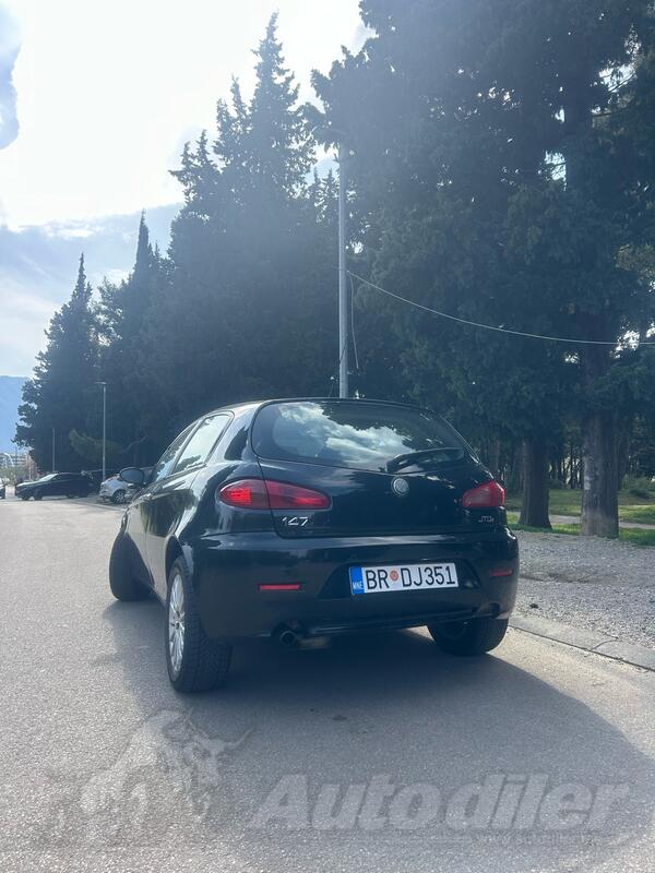 Alfa Romeo - 147 - 1.9 JTDm