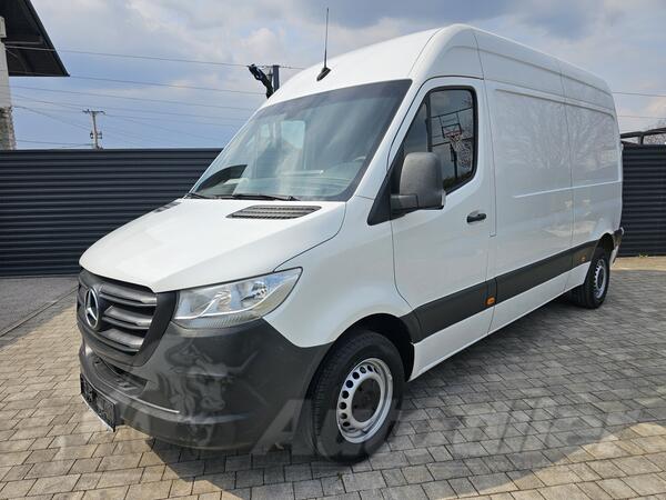 Mercedes Benz - Mercedes-Benz Sprinter 311 CDI L2H2  € BR. 5326