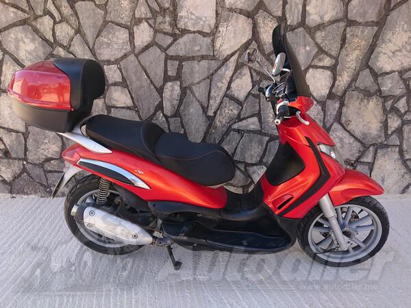 Piaggio - Beverly 250