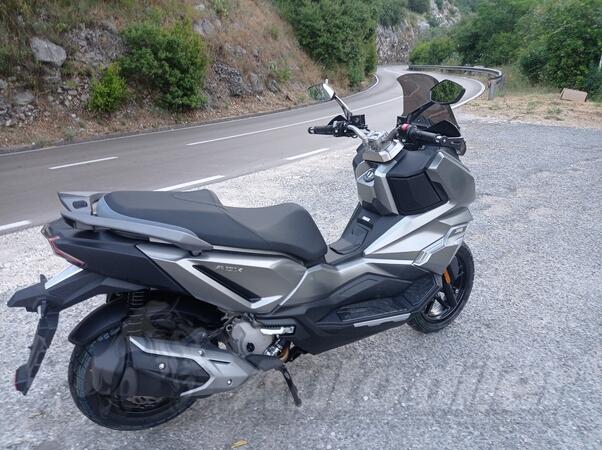 SYM - adx300cc
