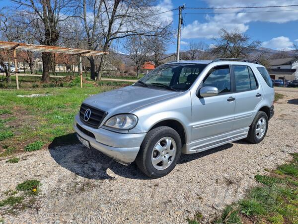 Mercedes Benz - ML 270 - ML 270 CDI