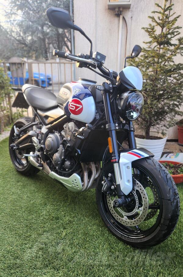 Triumph - Trident 660 Triple Tribute