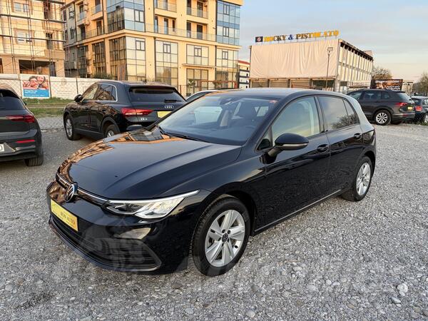 Volkswagen - Golf 8 - automatik