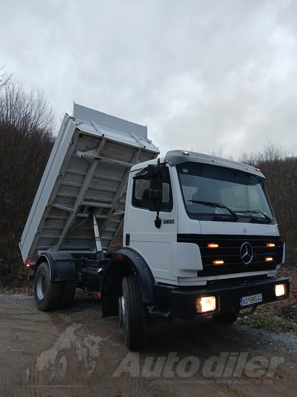 Mercedes Benz - 1722