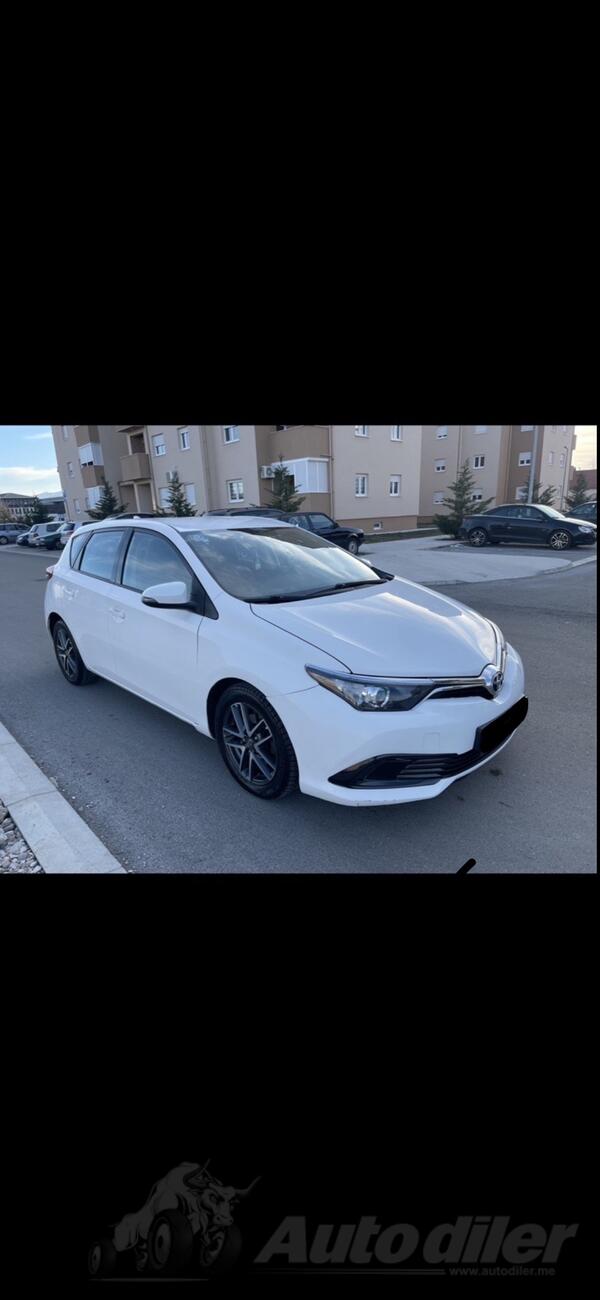 Toyota - Auris - 1.4 dizel