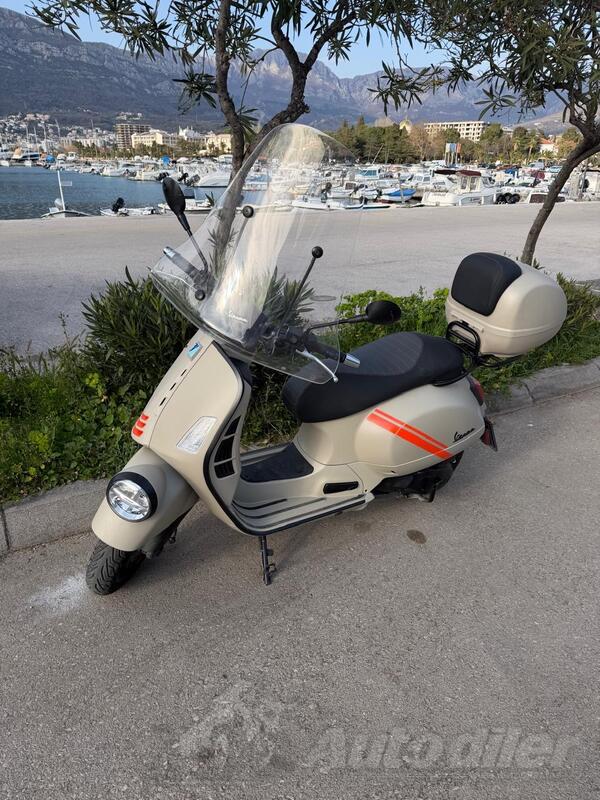 Vespa - GTV300