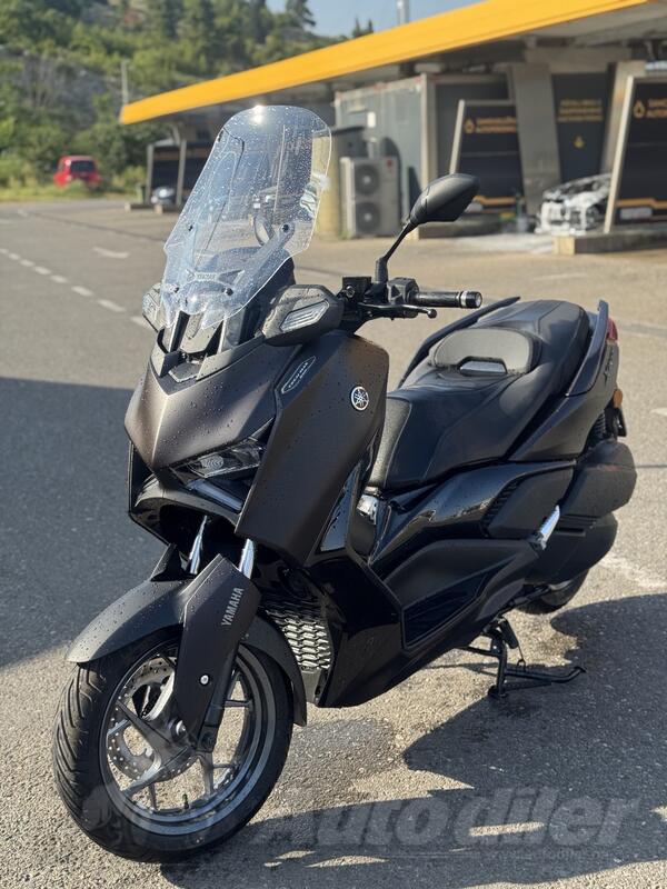 Yamaha - XMAX 300 Tech max