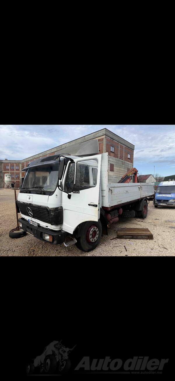 Mercedes Benz - 1525