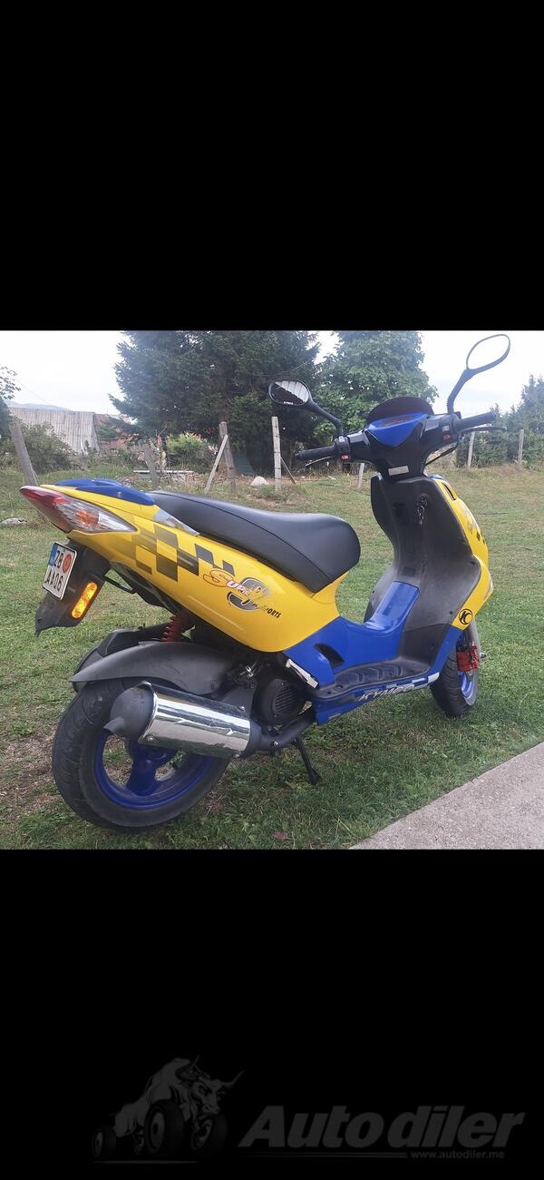 Kymco - super 9