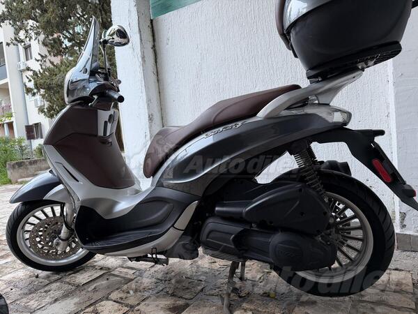 Piaggio - BEVERLY 300 ABS