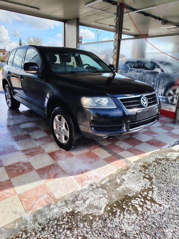 Volkswagen - Touareg - 2500