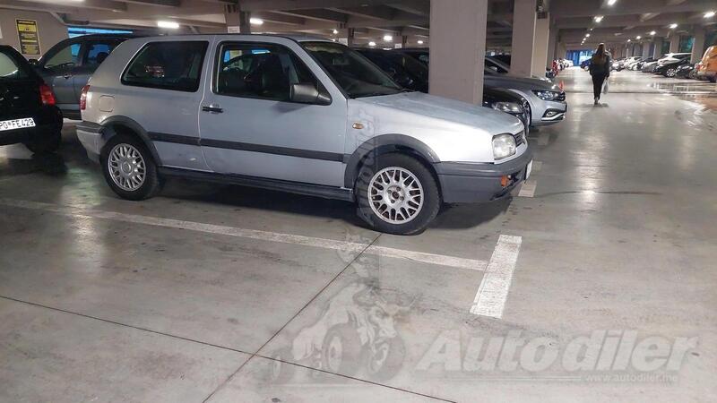 Volkswagen - Golf 3 - 1.6