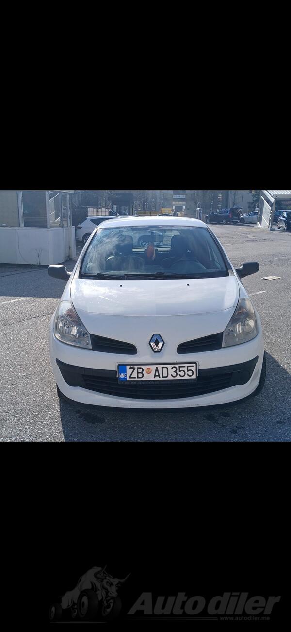 Renault - Clio - 1.5 DCI