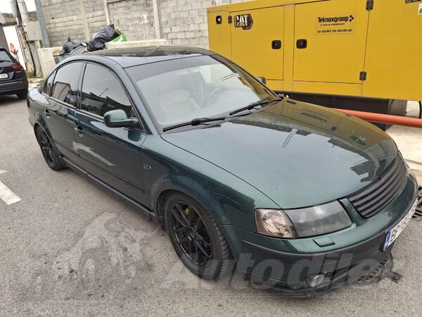 Volkswagen - Passat - 1900