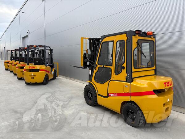 TEU - FD25 MITSUBISHI S4S KABINA TRIPLEX