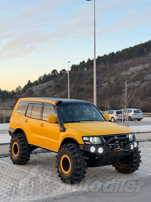 Mitsubishi - Pajero - 3.0 M57