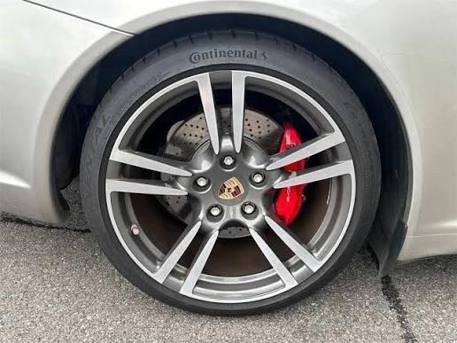 Fabričke felne i Porsche gume