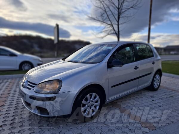 Volkswagen - Golf 5 - 4 motion